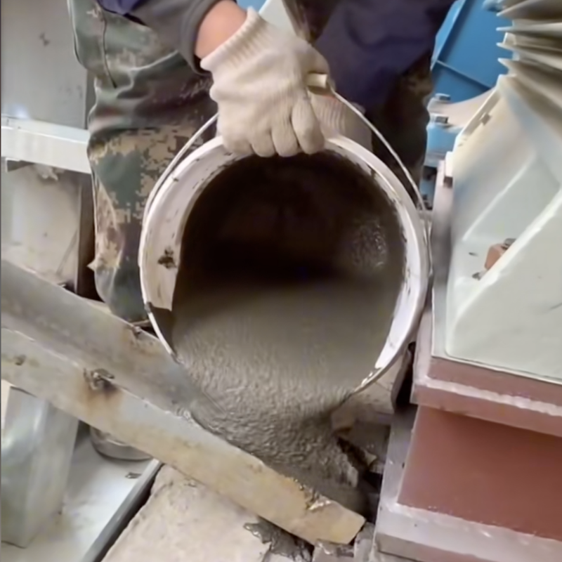 长岭旧混凝土基面需要怎么处理才能灌浆？